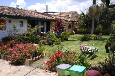 هتل Hospederia Colonial De La Villa