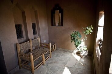 هتل Kasbah Ait Ben Moro