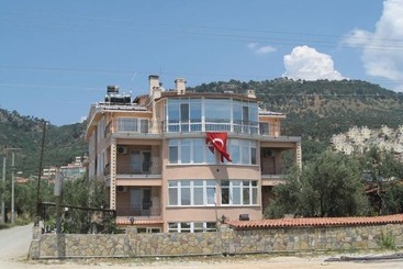 هتل Koza Yali Apart