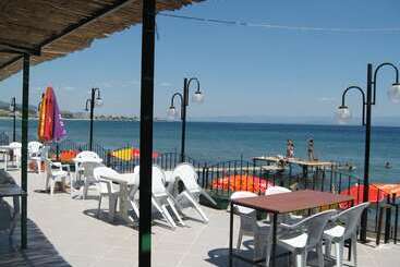 هتل Koza Yali Apart