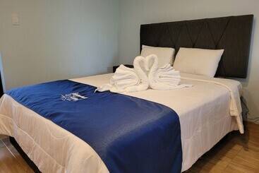 Laguna Azul Hotel & Suites