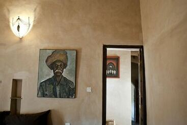هتل Kasbah Ait Ben Moro