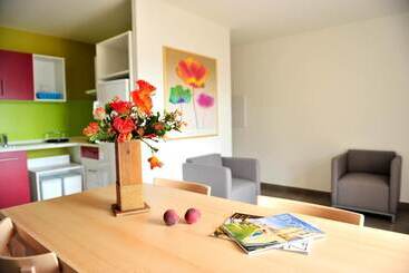 هتل Village Vacances Le Domaine D Agecroft