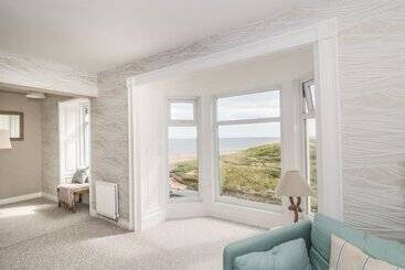 Larksbay View