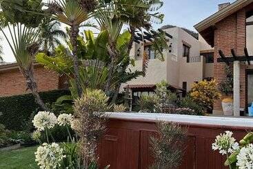 Lindo Ajijic B&b