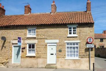 Lockton Cottage