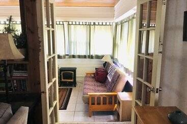 Murphy S Riverside Ev #3178 2 Bedroom Cottage By Redawning