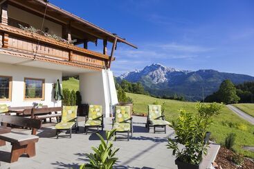پانسیون Ferienwohnungen Gästehaus Lärcheck