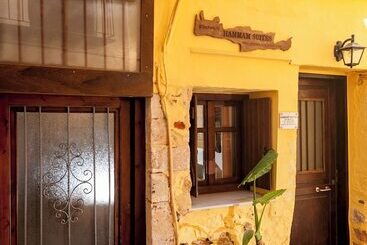 پانسیون Hamam Suites Portou