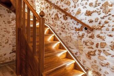 پانسیون Hamam Suites Portou