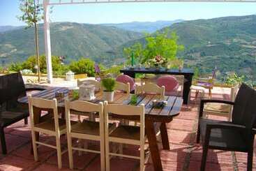 پانسیون Ktima Noosfera Wellness & Retreat Center
