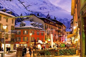 اقامتگاه Village Vacances La Forêt Des Tines