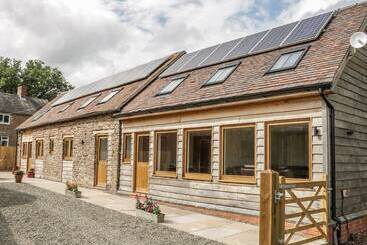 The Cow Byre, Heath Farm