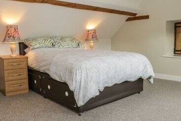 The Cow Byre, Heath Farm
