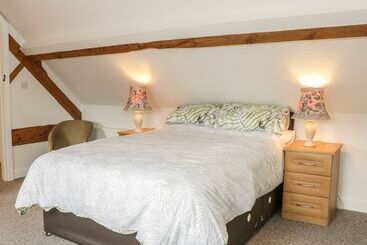 The Cow Byre, Heath Farm