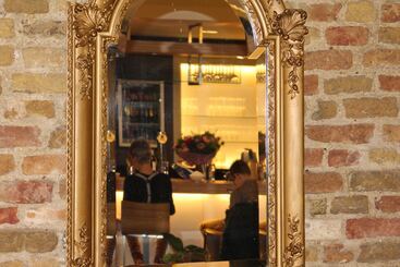 تختخواب و صبحانه Amaryllis Hotel Veurne