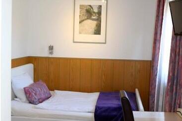 Casa Hotel Neu Isenburg