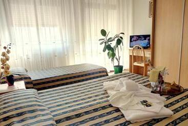 Centro Vacanze Cavallino Opera Nascimbeni