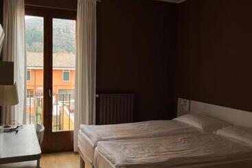 هتل Albergo All'ancora