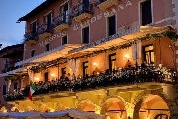 هتل Albergo Gardesana