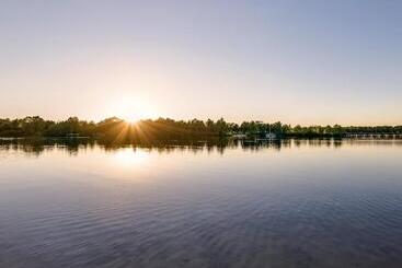هتل Center Parcs De Vossemeren