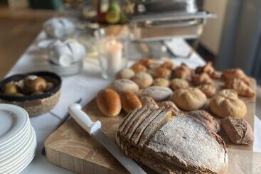 هتل Diamant Suites Brussels Eu