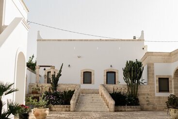 هتل Masseria San Martino