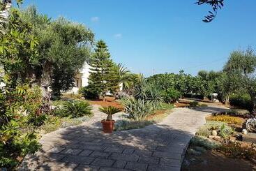 هتل Masseria San Martino
