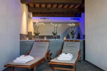 هتل Relais La Costa Historical Residence