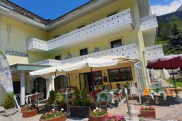 Отель Reschnerhof