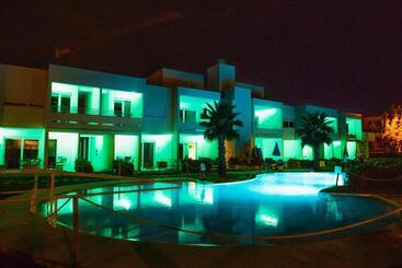 هتل Seapark Spa Resort