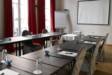 هتل T Sandt Antwerpen