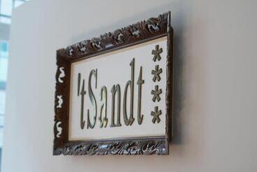 هتل T Sandt Antwerpen