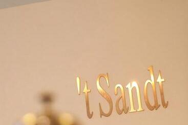 هتل T Sandt Antwerpen