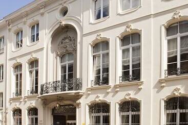 هتل T Sandt Antwerpen