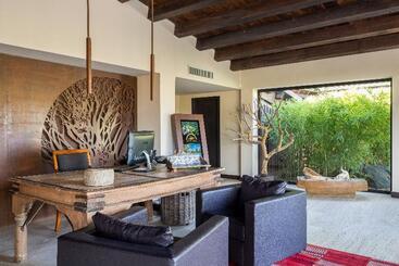 هتل Vallegrande Nature Resort By Geocharme