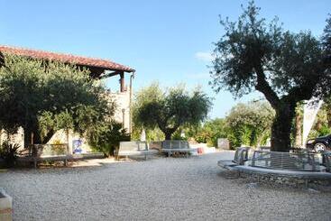 هتل Country House Vecchio Frantoio