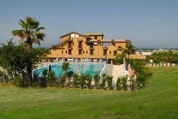 هتل Country House Vecchio Frantoio