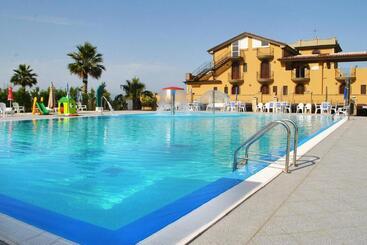 هتل Country House Vecchio Frantoio