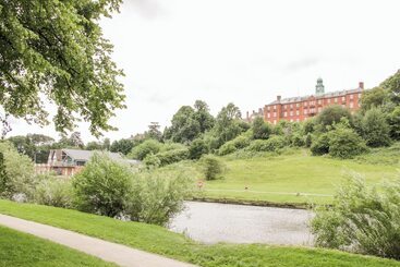 7 Monkmoor Road