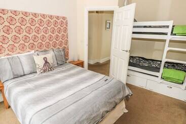 Apartment 2