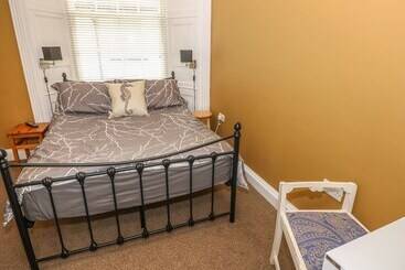 Apartment 3