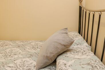 Apartment 6