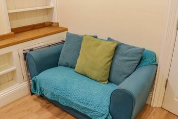 Apartment 6