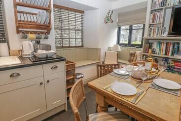 Barney's Cottage