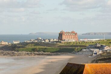 Fistral Outlook