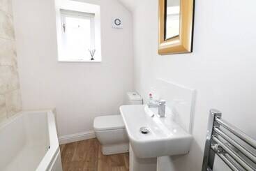Gritstone Cottage