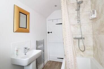 Gritstone Cottage