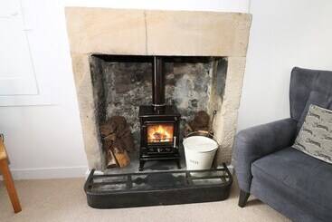 Gritstone Cottage