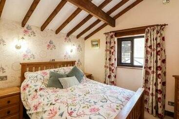Heath Cottage